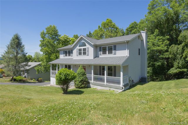 11 Rakentine Lane, Garnerville, NY 10923
