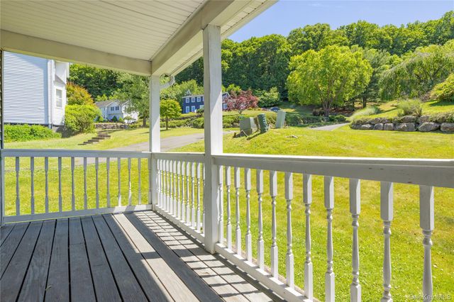 11 Rakentine Lane, Garnerville, NY 10923