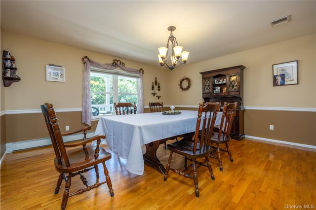 11 Rakentine Lane, Garnerville, NY 10923