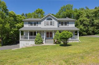 11 Rakentine Lane, Garnerville, NY 10923