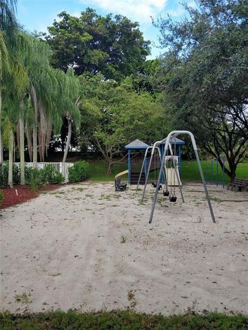 7913 Sanibel Drive 7913, Tamarac, FL 33321