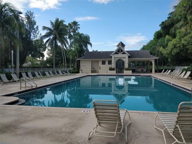 7913 Sanibel Drive 7913, Tamarac, FL 33321