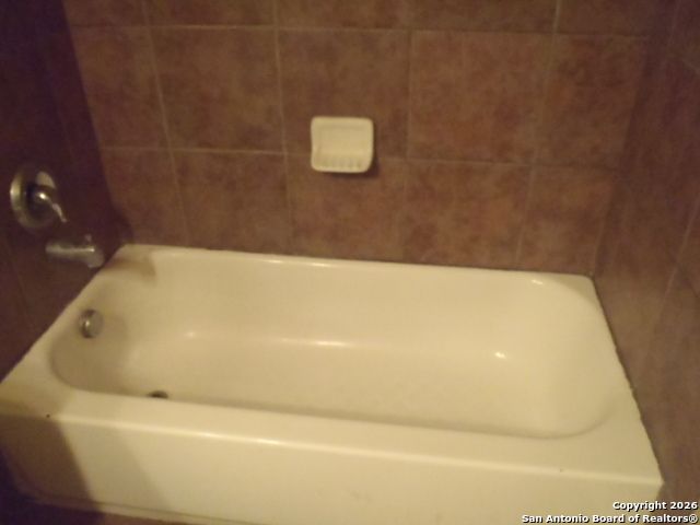 2524 Fayette Dr, New Braunfels, TX 78130