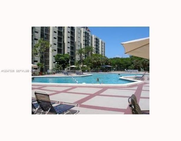 17011 N Bay Rd 816, Sunny Isles Beach, FL 33160