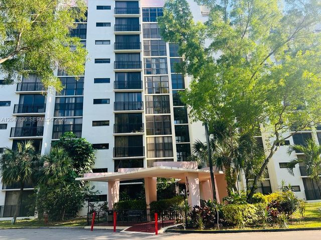 17011 N Bay Rd 816, Sunny Isles Beach, FL 33160