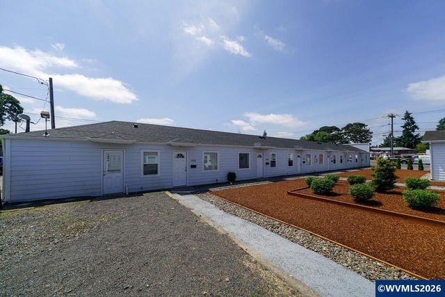 1348-1366 12th St SE, Salem, OR 97302