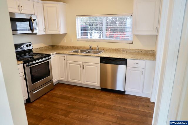 1348-1366 12th St SE, Salem, OR 97302