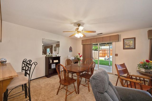 699 Nancy Dr, Ripon, CA 95366