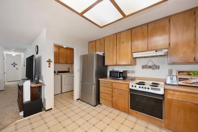 699 Nancy Dr, Ripon, CA 95366