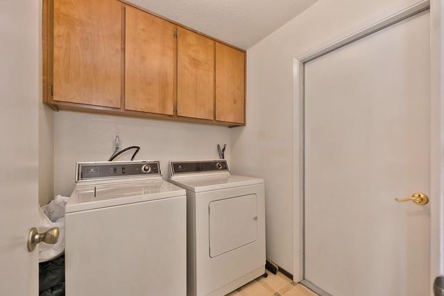 699 Nancy Dr, Ripon, CA 95366