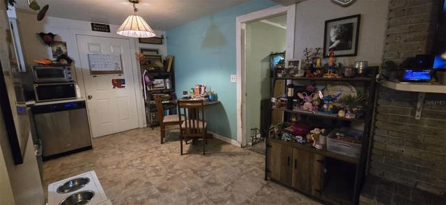 1821 KNOLLWOOD DRIVE, Holiday, FL 34690