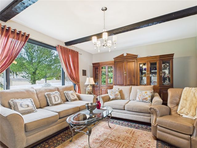 150 Central Avenue, Johnston, RI 02919