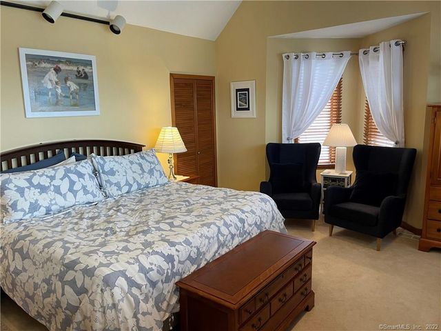 105 Elm Street Main, Stonington, CT 06378