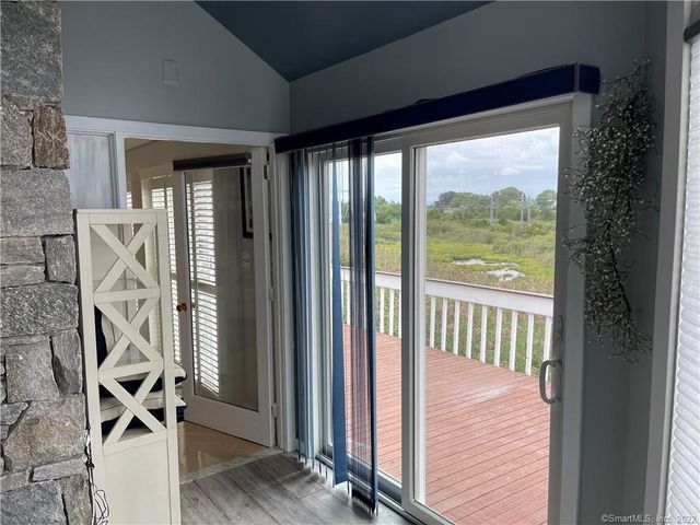 105 Elm Street Main, Stonington, CT 06378