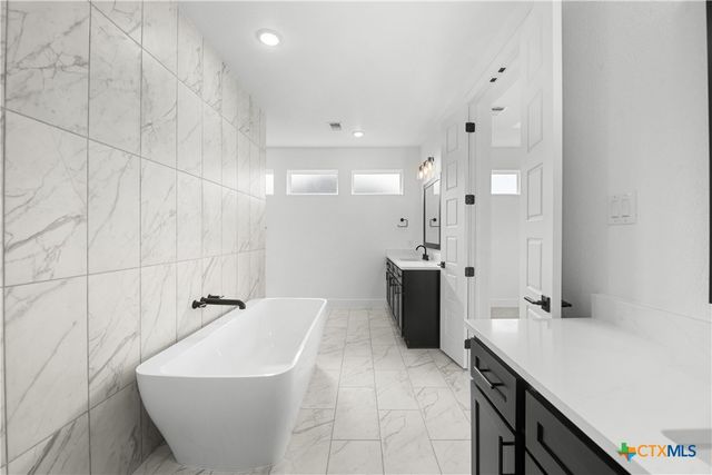 2038 Grey Fox Drive, Nolanville, TX 76559