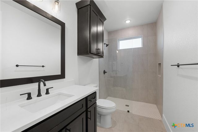 2038 Grey Fox Drive, Nolanville, TX 76559