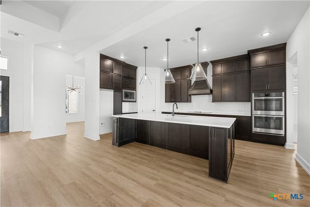 2038 Grey Fox Drive, Nolanville, TX 76559