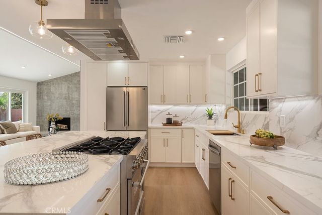 2608 W Palais Road, Anaheim, CA 92804