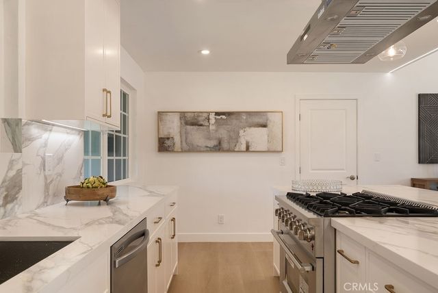 2608 W Palais Road, Anaheim, CA 92804