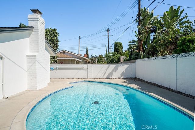 2608 W Palais Road, Anaheim, CA 92804