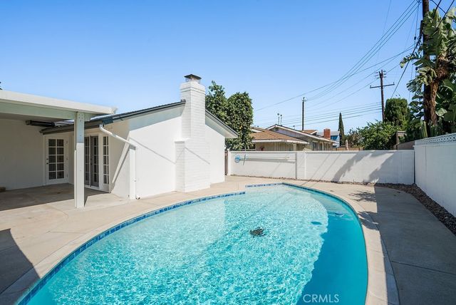 2608 W Palais Road, Anaheim, CA 92804