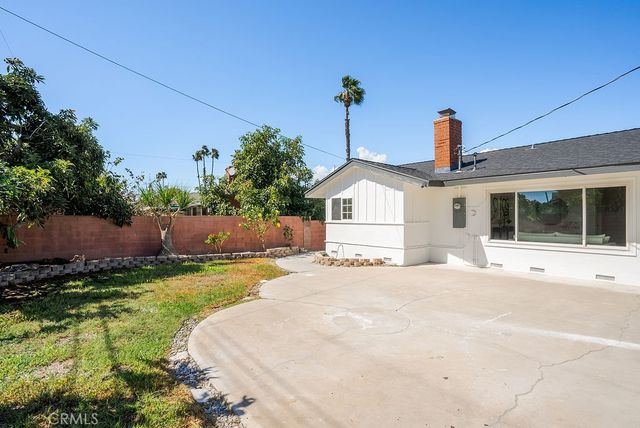 2608 W Palais Road, Anaheim, CA 92804