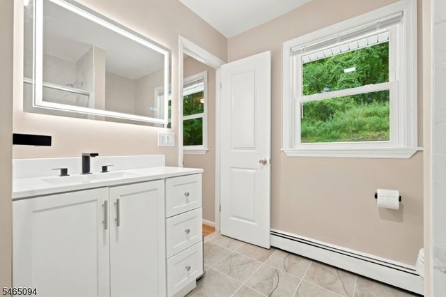 128 Us Highway 206, Mount Olive Twp., NJ 07836