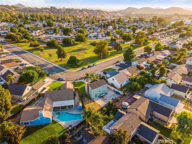 1949 Cottonwood, Colton, CA 92324