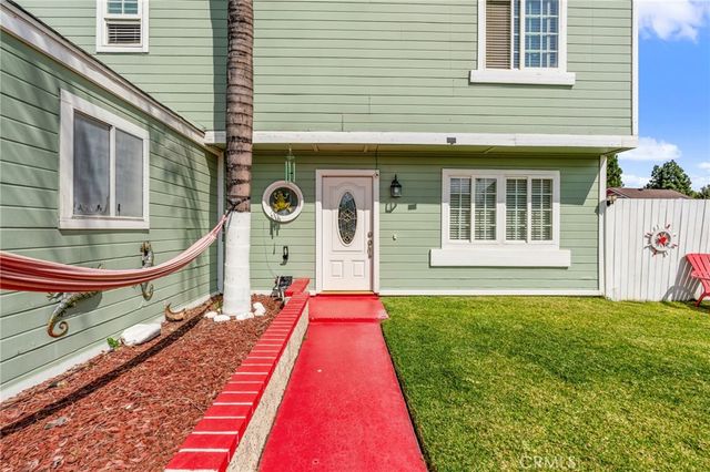 1949 Cottonwood, Colton, CA 92324