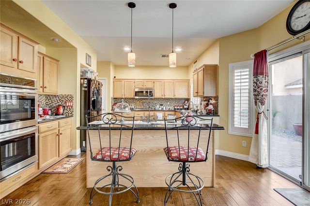 10368 Rocky Waters Avenue, Las Vegas, NV 89129