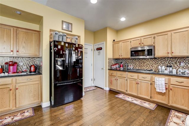 10368 Rocky Waters Avenue, Las Vegas, NV 89129