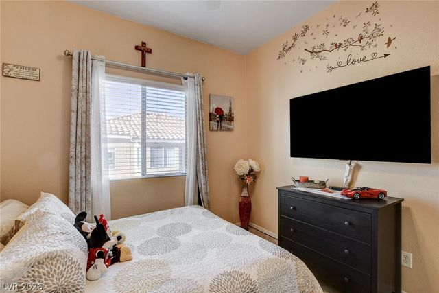 10368 Rocky Waters Avenue, Las Vegas, NV 89129