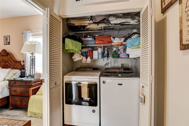 10368 Rocky Waters Avenue, Las Vegas, NV 89129