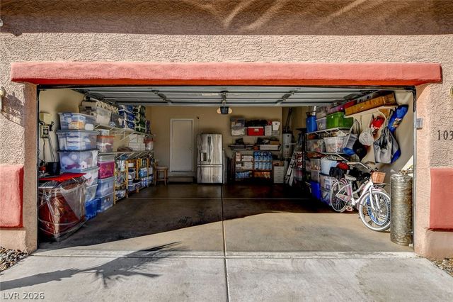 10368 Rocky Waters Avenue, Las Vegas, NV 89129