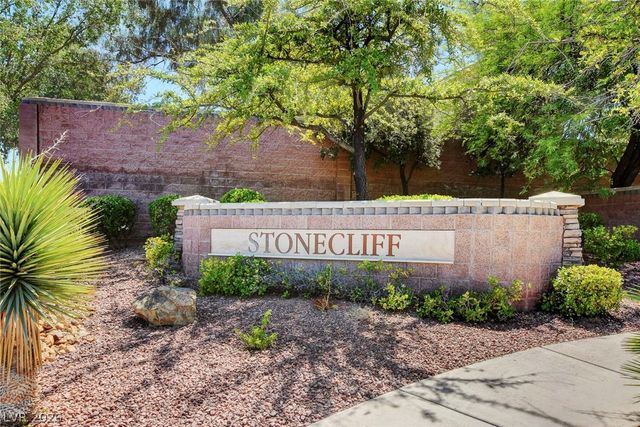 10368 Rocky Waters Avenue, Las Vegas, NV 89129