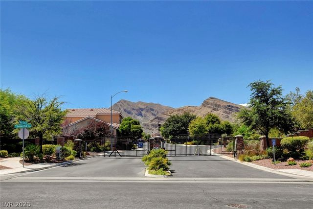 10368 Rocky Waters Avenue, Las Vegas, NV 89129