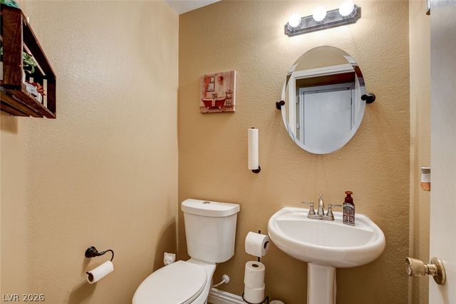 10368 Rocky Waters Avenue, Las Vegas, NV 89129