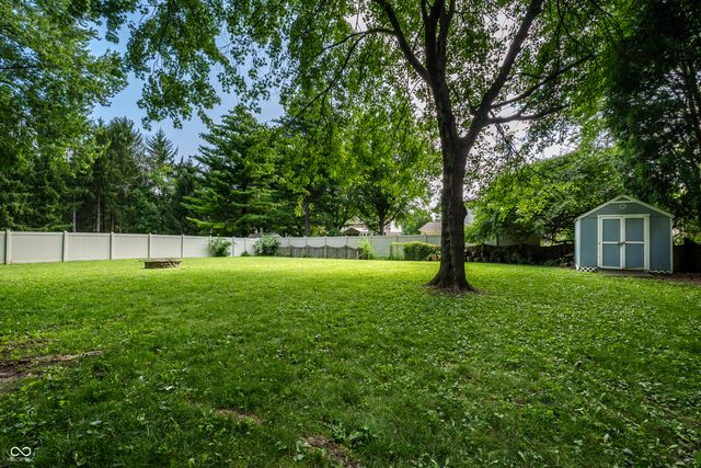 7231 Dean Road, Indianapolis, IN 46240