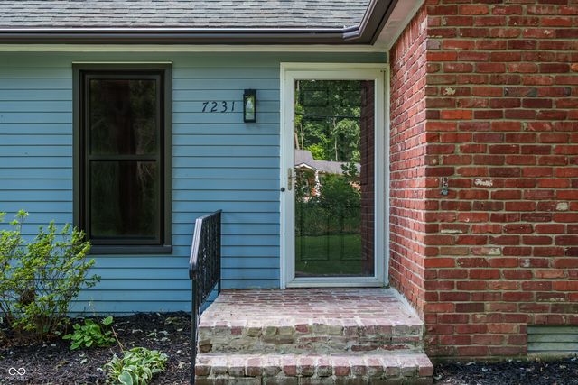 7231 Dean Road, Indianapolis, IN 46240