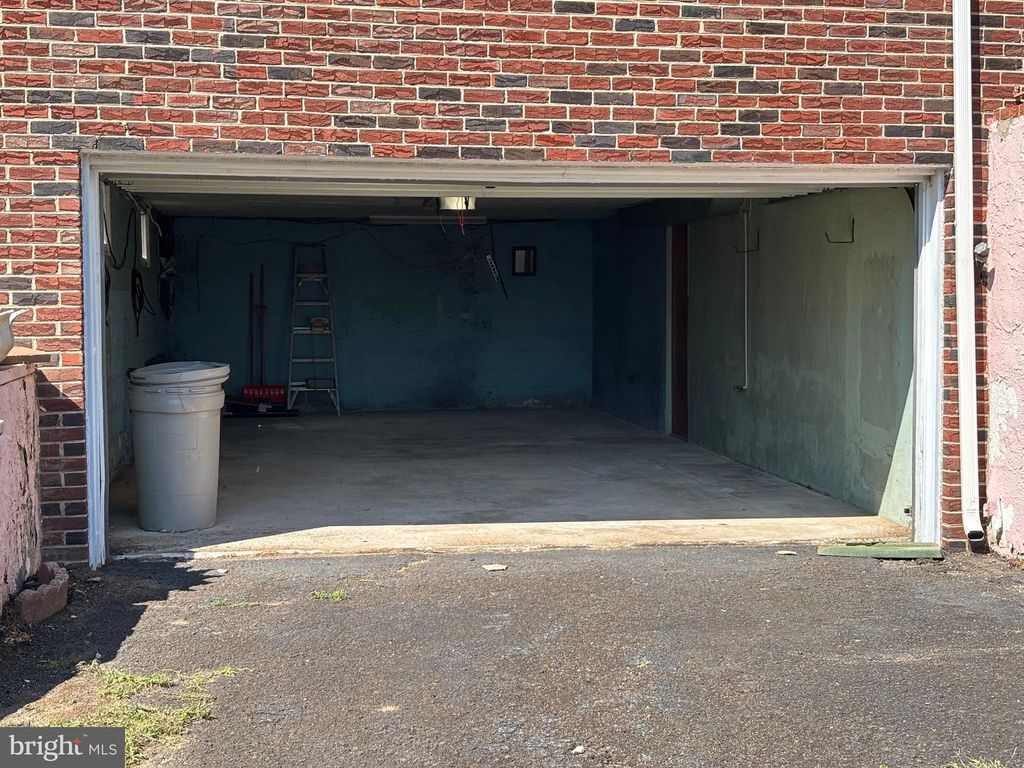 131 ROCKSVILLE RD, Southampton, PA 18966