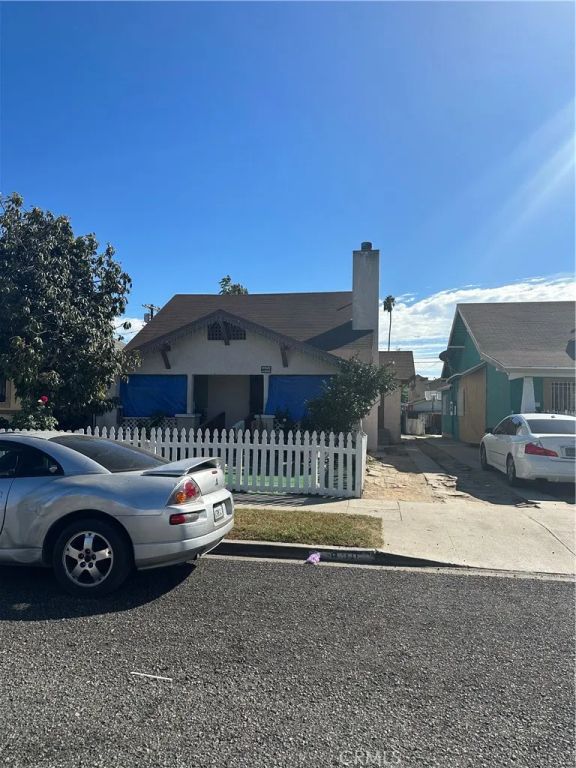 600 W 61st Street, Los Angeles, CA 90044