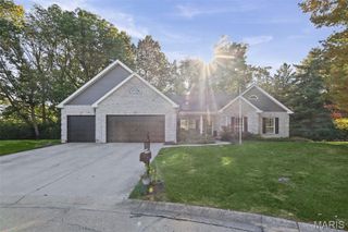 9 7th Fairway Court, Belleville, IL 62220