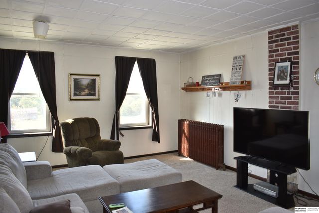 328-338 N Oakland Avenue, Oakland, NE 68045