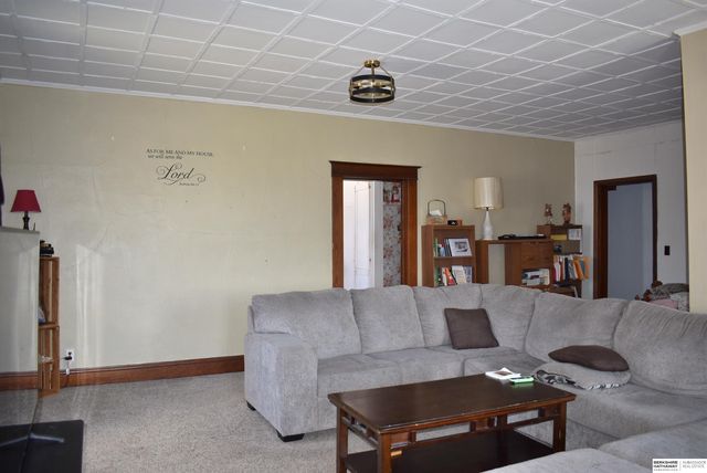 328-338 N Oakland Avenue, Oakland, NE 68045