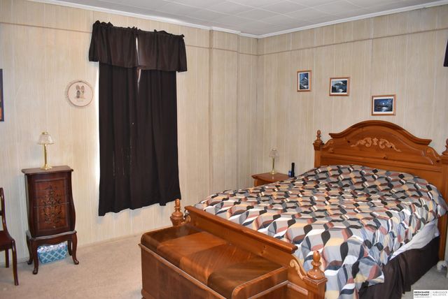 328-338 N Oakland Avenue, Oakland, NE 68045