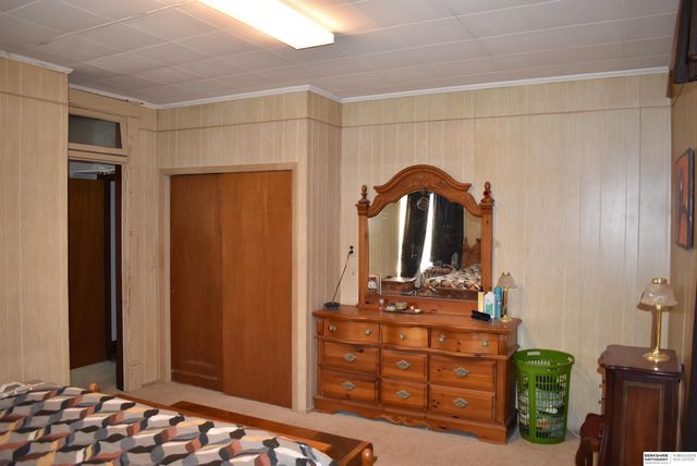 328-338 N Oakland Avenue, Oakland, NE 68045