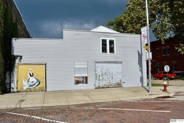 328-338 N Oakland Avenue, Oakland, NE 68045