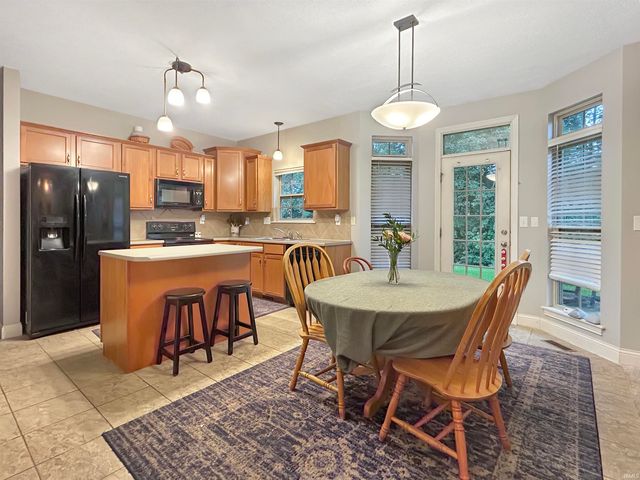 1909 Kyverdale Drive, Lafayette, IN 47909