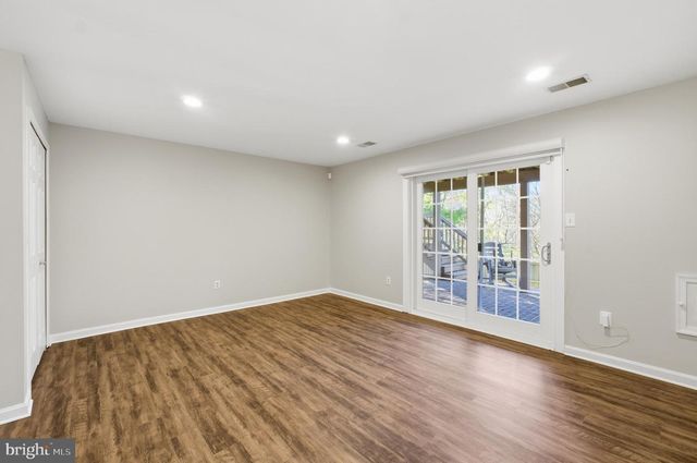 900 HIDDEN MOSS DR, Cockeysville, MD 21030