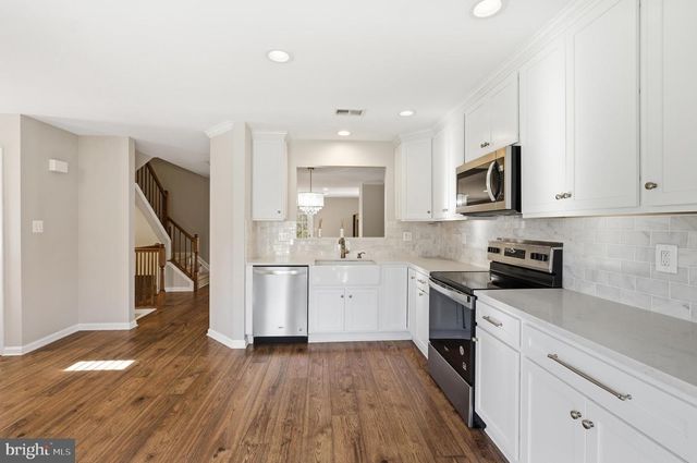 900 HIDDEN MOSS DR, Cockeysville, MD 21030